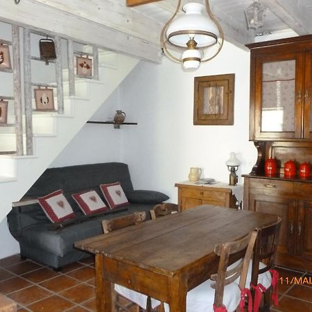 Maison De Village Saint-Paul-des-Fonts Екстериор снимка