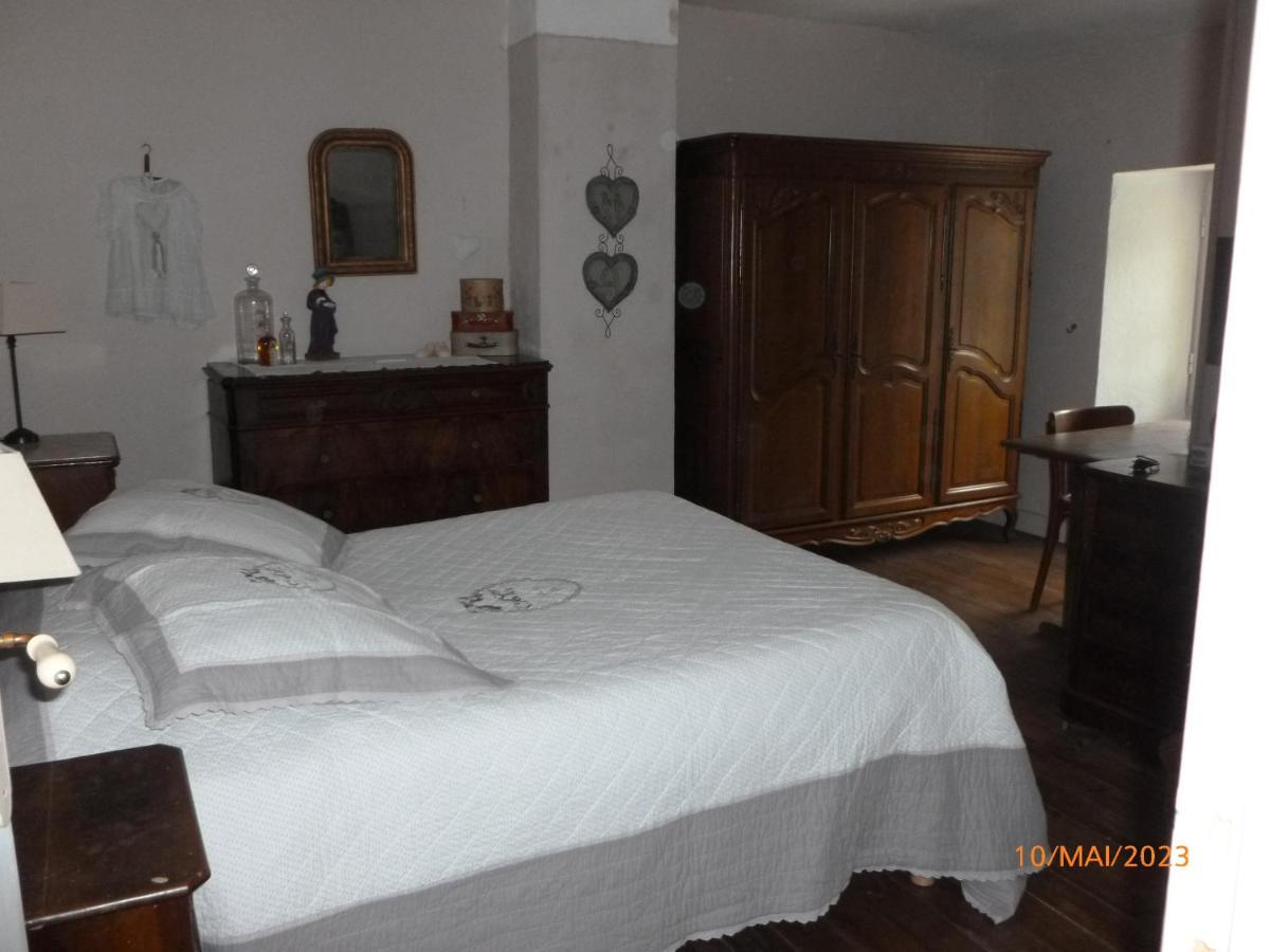 Maison De Village Saint-Paul-des-Fonts Екстериор снимка